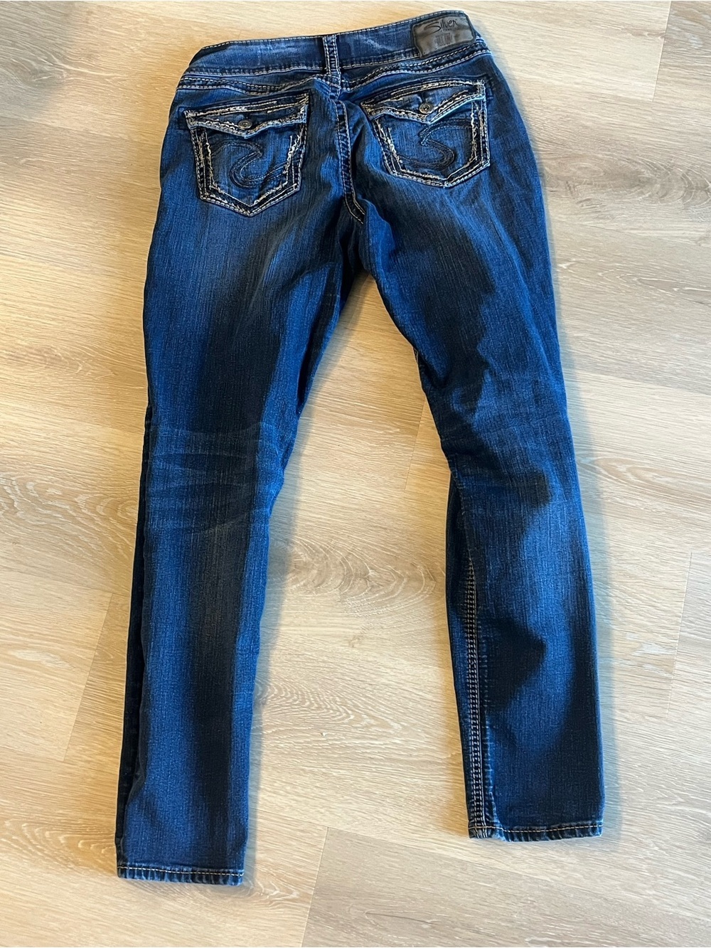 Silver Suki Mid Skinny Jeans 29x31 - Picture 2 of 6